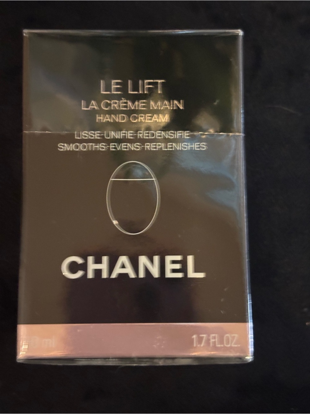CHANEL Le Lift La Crème Main Hand Cream – Black